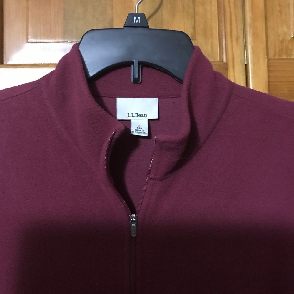 Woman’s LL Bean Fleece Zip Up Jacket - Picture 3 of 3